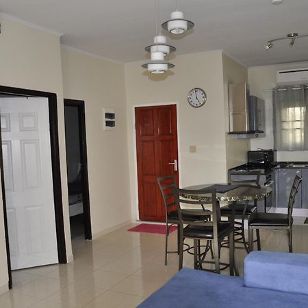 Riando Appartement Rainville パラマリボ 部屋 写真