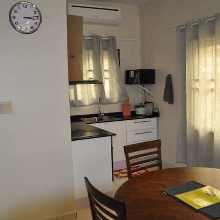 Riando Appartement Rainville パラマリボ 部屋 写真